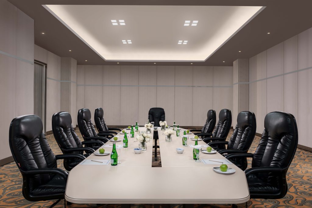 Ruang-meeting-di-Seminyak